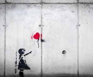 Das Internet reagiert auf Banksy mit Memes 