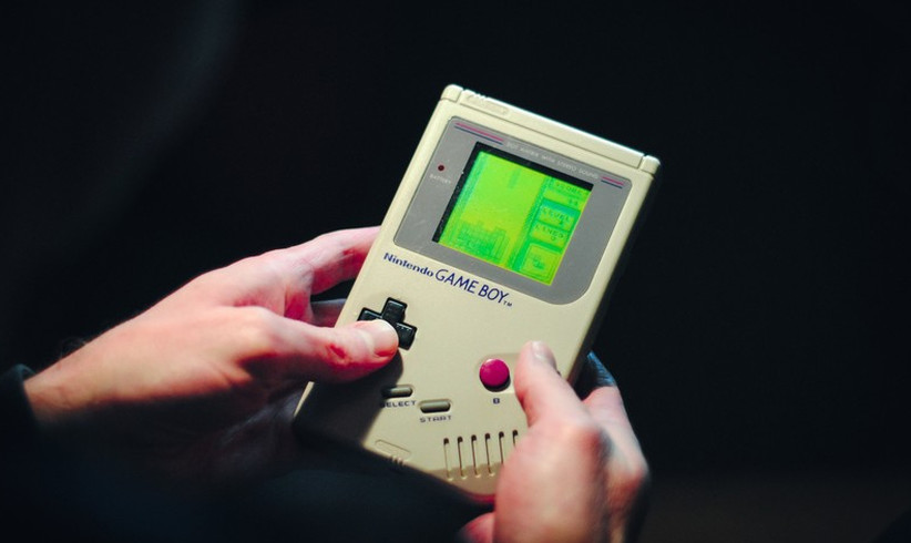 Gaming-Oma bekommt Game Boy Classic ersetzt 