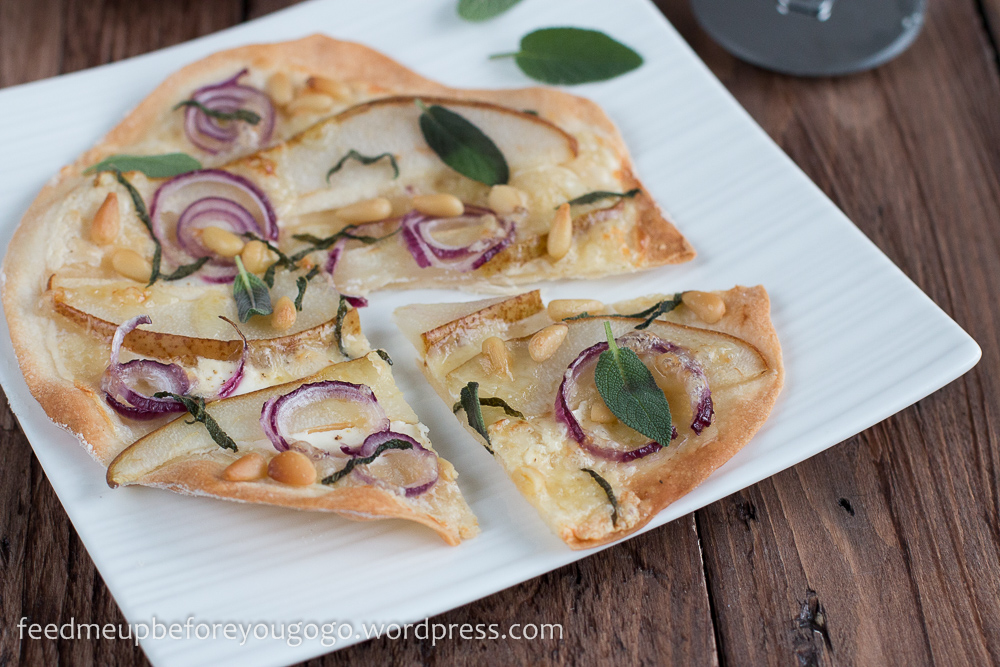 flammkuchen birne salbei bergkaese feedmeupbeforeyougogo