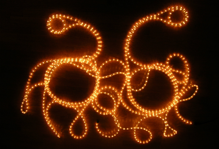 Monstruo de Espagueti Volador hecho con luces encendido 2008-12-14 von Debianero flickr