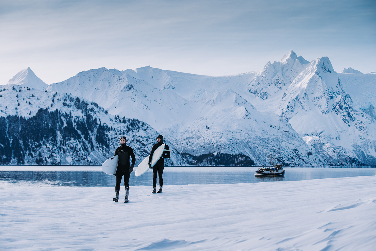 ocean_vol8_coldwatertherapy_alaska_remybrand_06_web_0.jpg