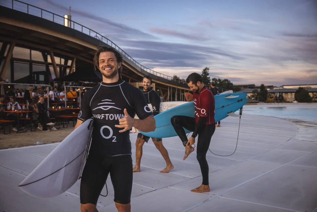 surftown-opening-box2-1024x.jpg